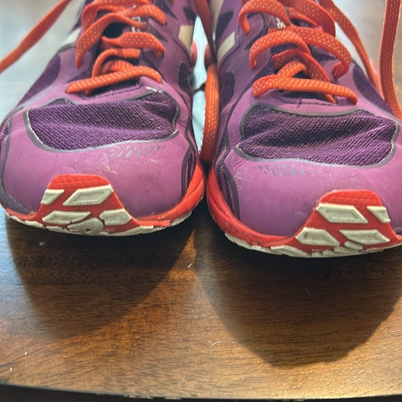 New balance women’s size 7 REVLITE 1400v3. Running shoes. - Picture 6 of 7